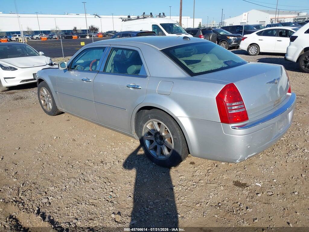 2C3AA63HX5H651374 2005 CHRYSLER 300C photo no. 3