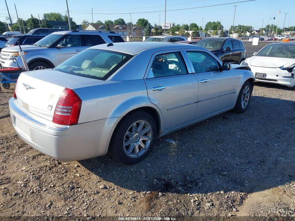 2C3AA63HX5H651374 2005 CHRYSLER 300C photo no. 4