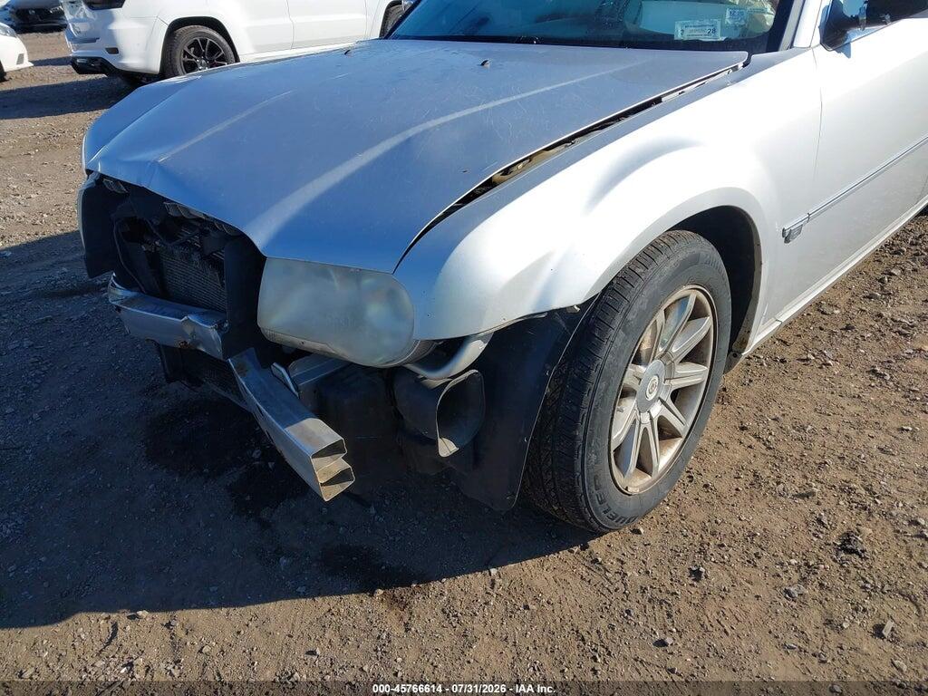 2C3AA63HX5H651374 2005 CHRYSLER 300C photo no. 6