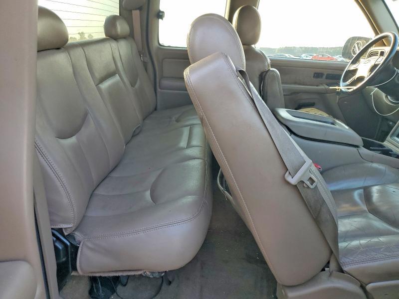 2003 CHEVROLET SILVERADO C1500 — Фото 10 из 12