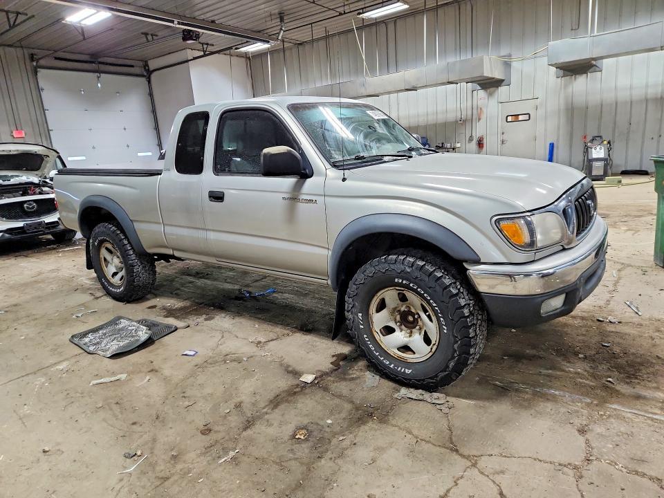 2003 TOYOTA TACOMA — Фото 4 из 12