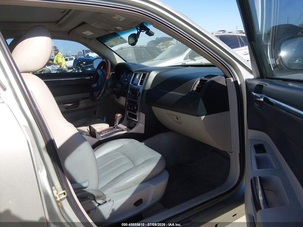 2C3JA63H75H175133 2005 CHRYSLER 300C photo no. 5