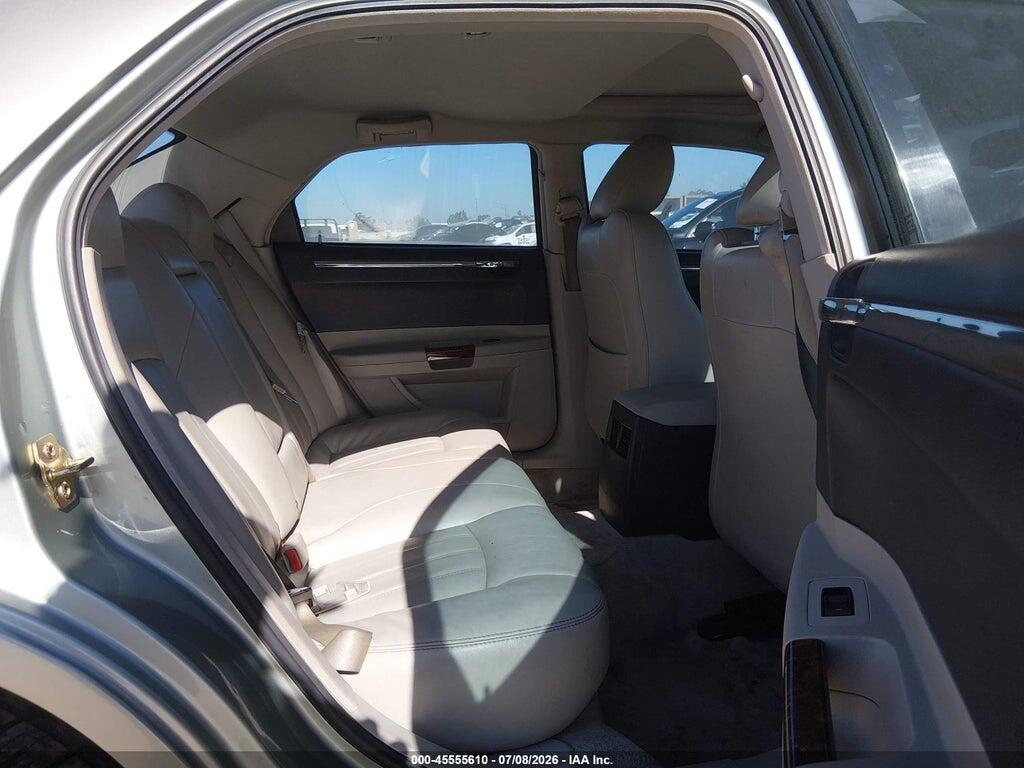 2C3JA63H75H175133 2005 CHRYSLER 300C photo no. 8