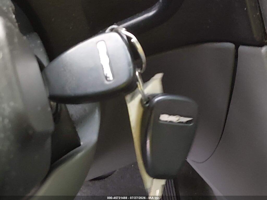 2C4GP54L85R582213 2005 CHRYSLER TOWN & COUNTRY photo no. 11