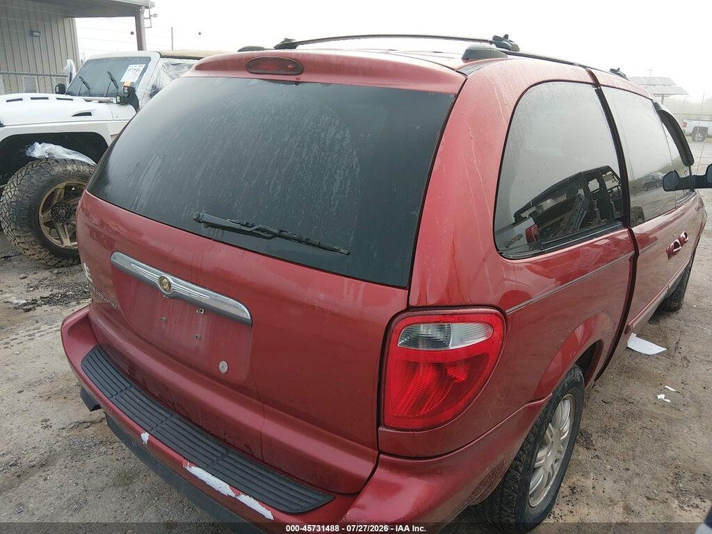 2C4GP54L85R582213 2005 CHRYSLER TOWN & COUNTRY photo no. 4