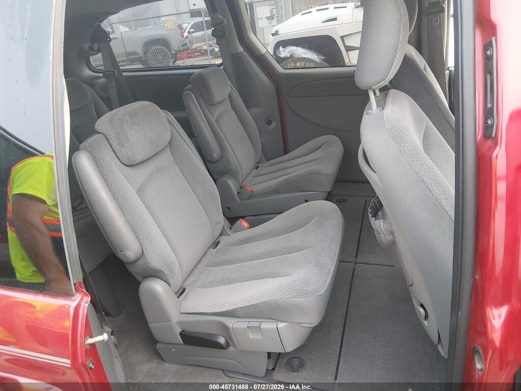 2C4GP54L85R582213 2005 CHRYSLER TOWN & COUNTRY photo no. 8