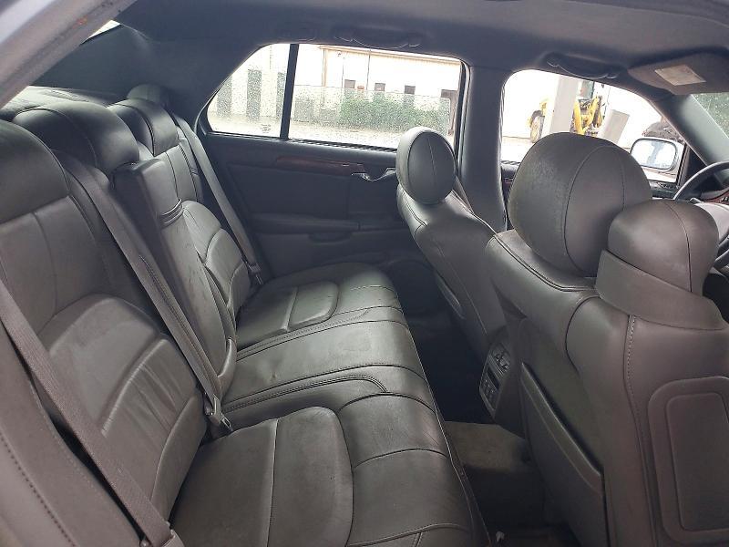 1G6KD54Y54U249275 2004 CADILLAC DEVILLE photo no. 10