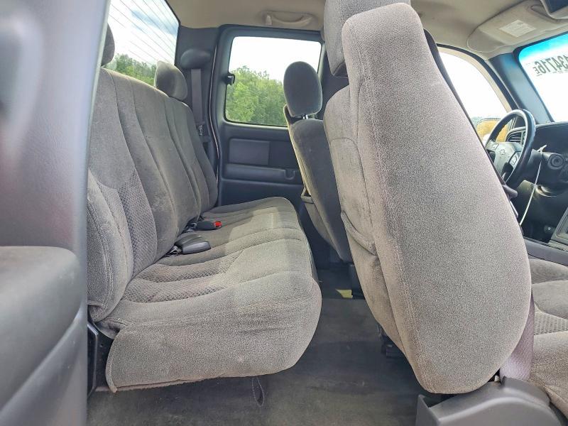 2004 CHEVROLET SILVERADO K1500 — Фото 10 из 12