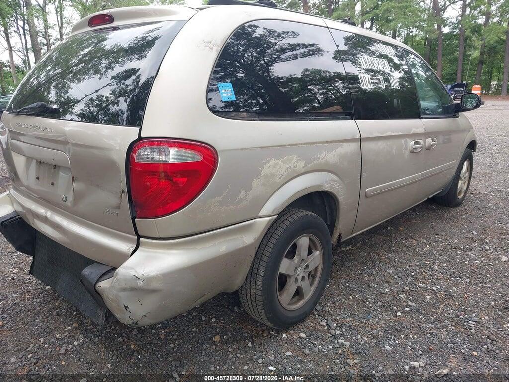 2D4GP44L55R484804 2005 DODGE GRAND CARAVAN photo no. 4