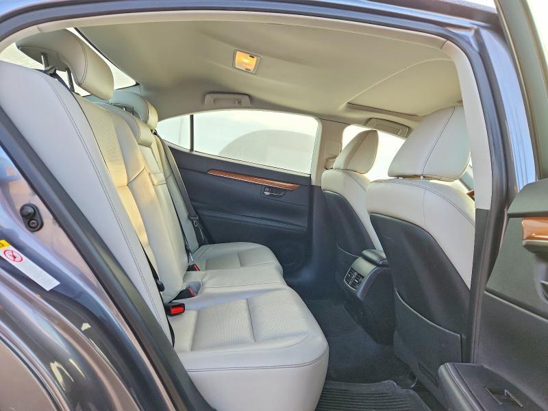 2014 LEXUS ES 300H — Фото 10 из 12