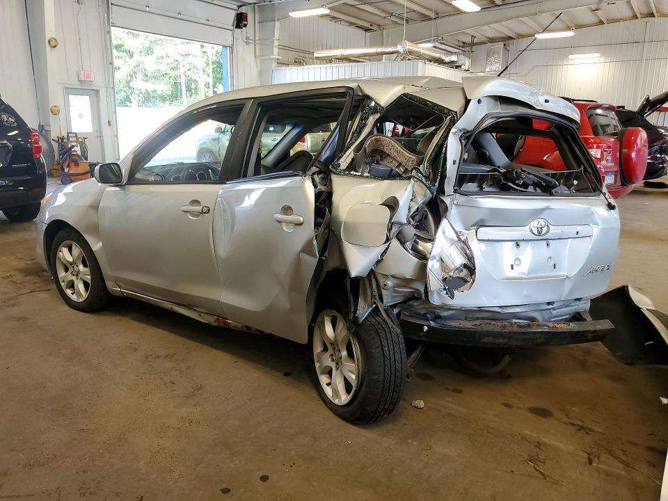 2T1LR32E24C201696 2004 TOYOTA MATRIX photo no. 2