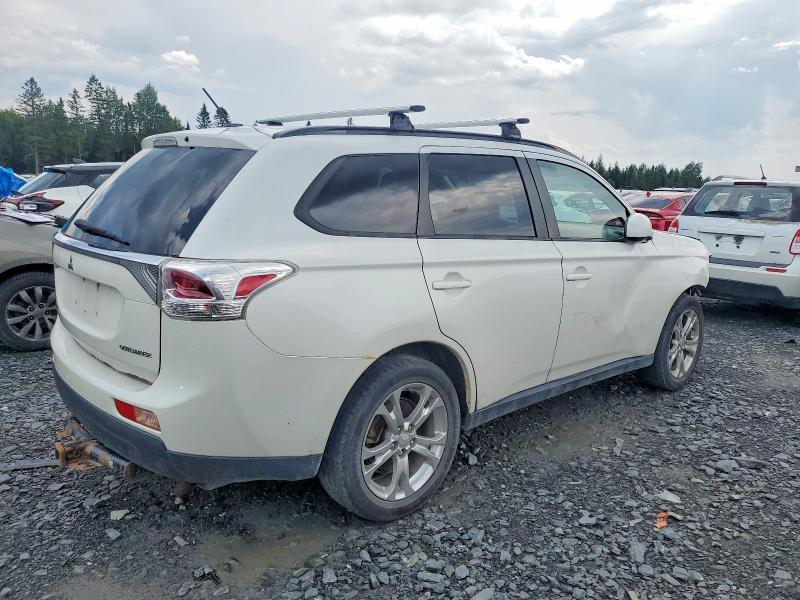 2014 MITSUBISHI OUTLANDER ES — Фото 3 из 14