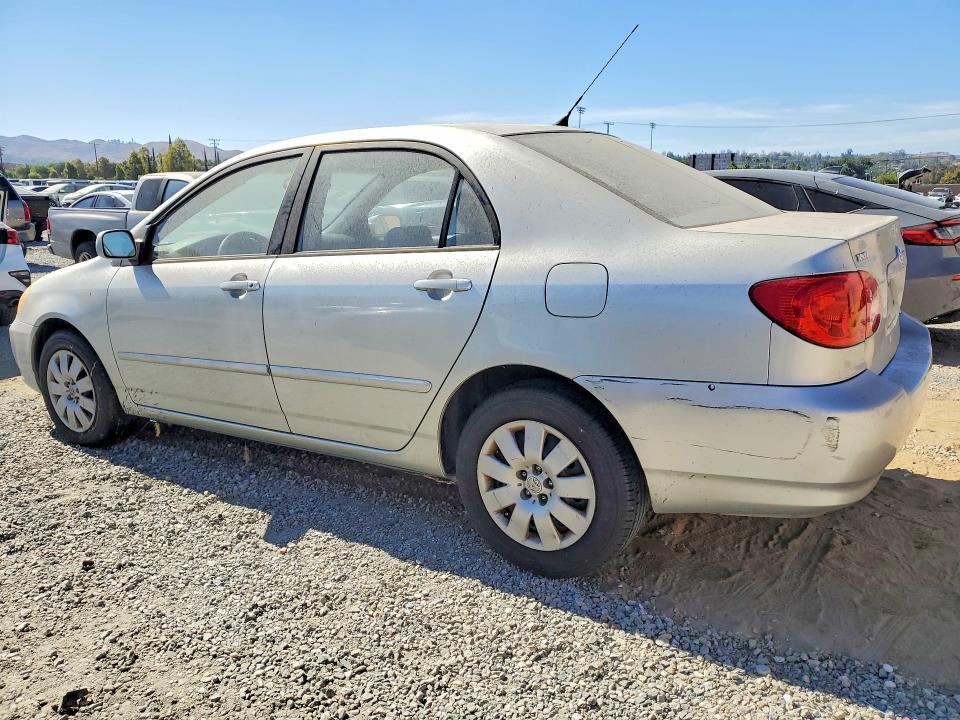 JTDBR32E742020233 2004 TOYOTA COROLLA photo no. 2
