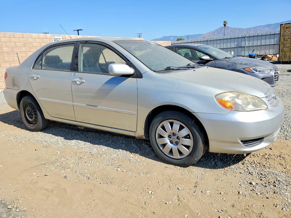 JTDBR32E742020233 2004 TOYOTA COROLLA photo no. 4