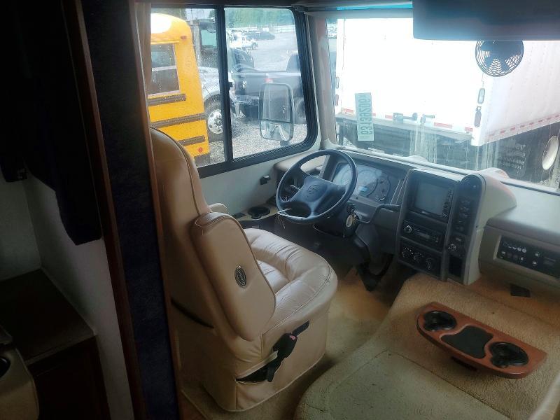 2004 WORKHORSE CUSTOM CHASSIS MOTORHOME CHASSIS — Фото 5 из 10