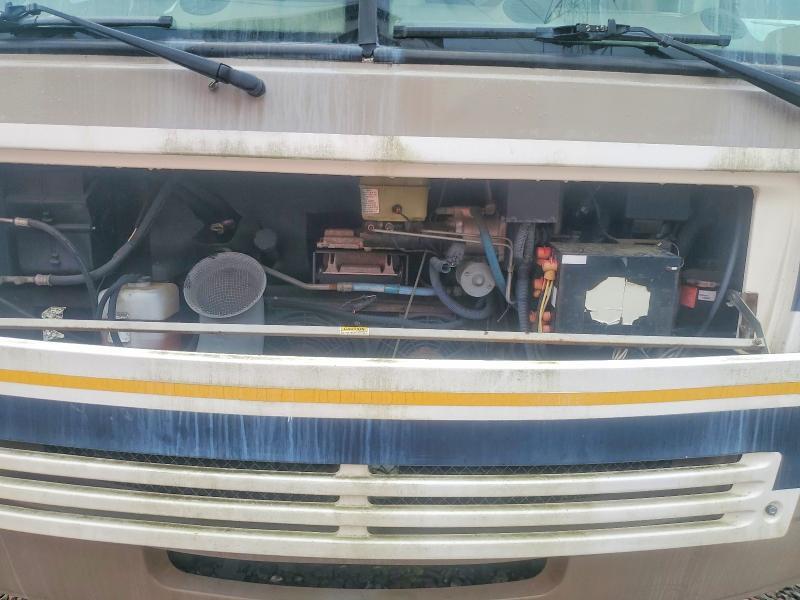 2004 WORKHORSE CUSTOM CHASSIS MOTORHOME CHASSIS — Фото 7 из 10