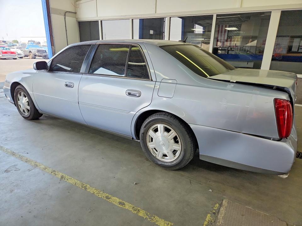1G6KD54Y35U260440 2005 CADILLAC DEVILLE photo no. 2