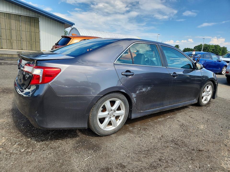 2014 TOYOTA CAMRY LE — Фото 3 из 12