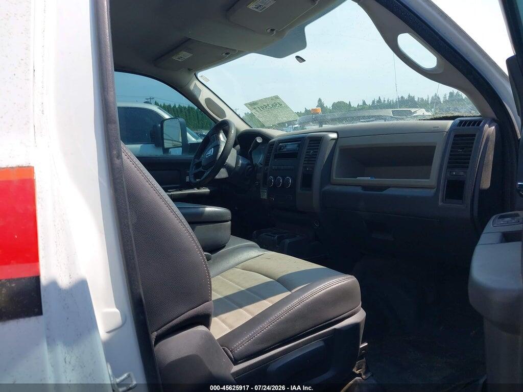 3C7WDMBL3CG154010 2012 RAM 5500 CHASSIS photo no. 5
