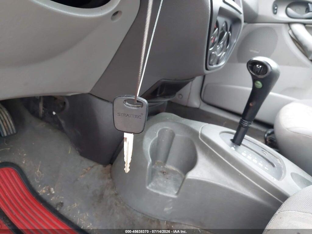 1FAFP34NX5W279366 2005 FORD FOCUS photo no. 11