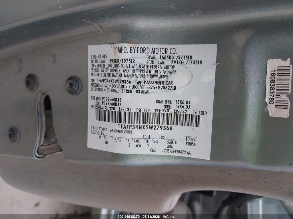 1FAFP34NX5W279366 2005 FORD FOCUS photo no. 9