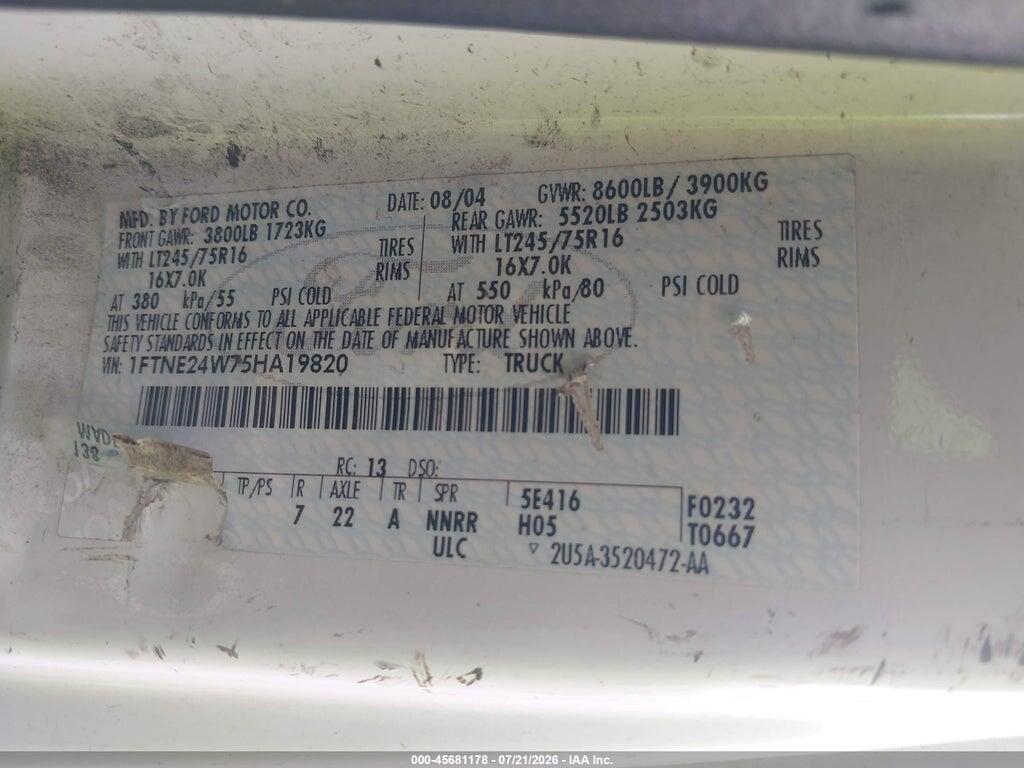 1FTNE24W75HA19820 2005 FORD E-250 photo no. 9