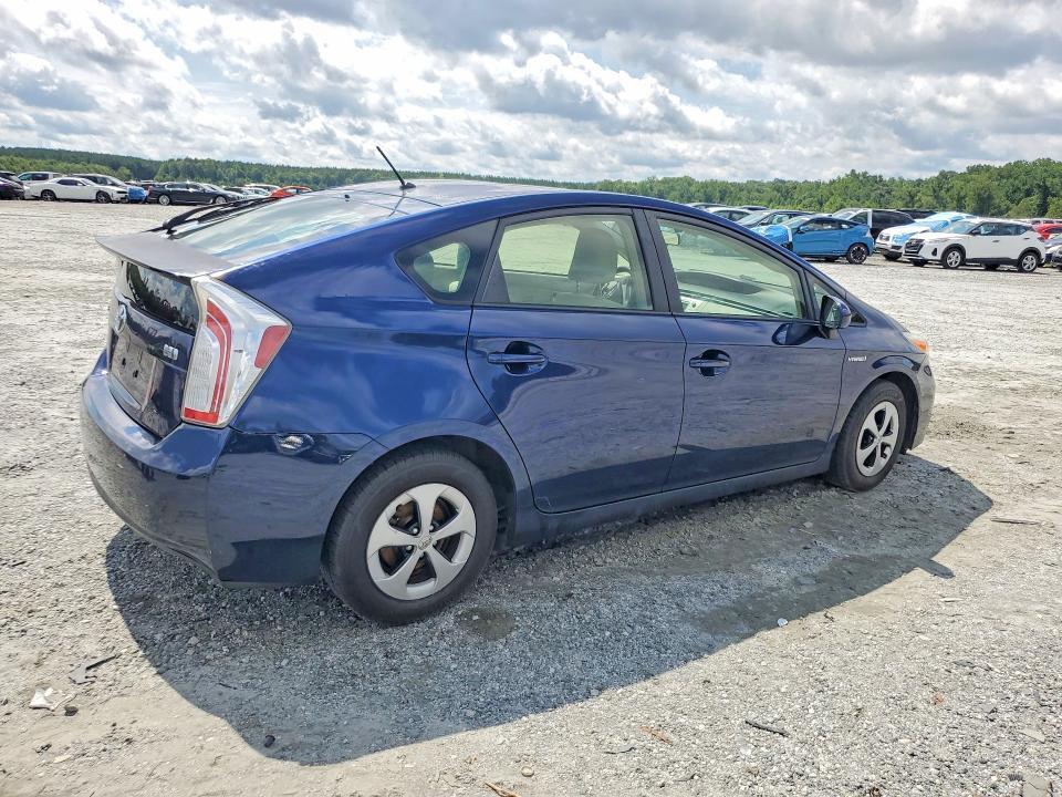 2014 TOYOTA PRIUS TWO — Фото 3 из 12