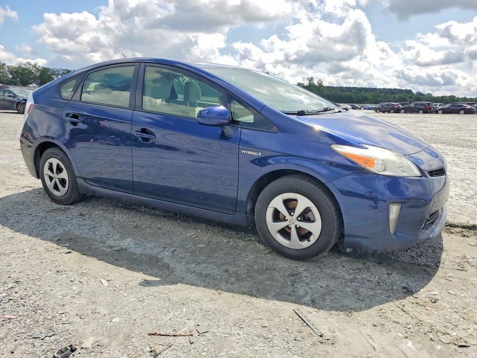 2014 TOYOTA PRIUS TWO — Фото 4 из 12