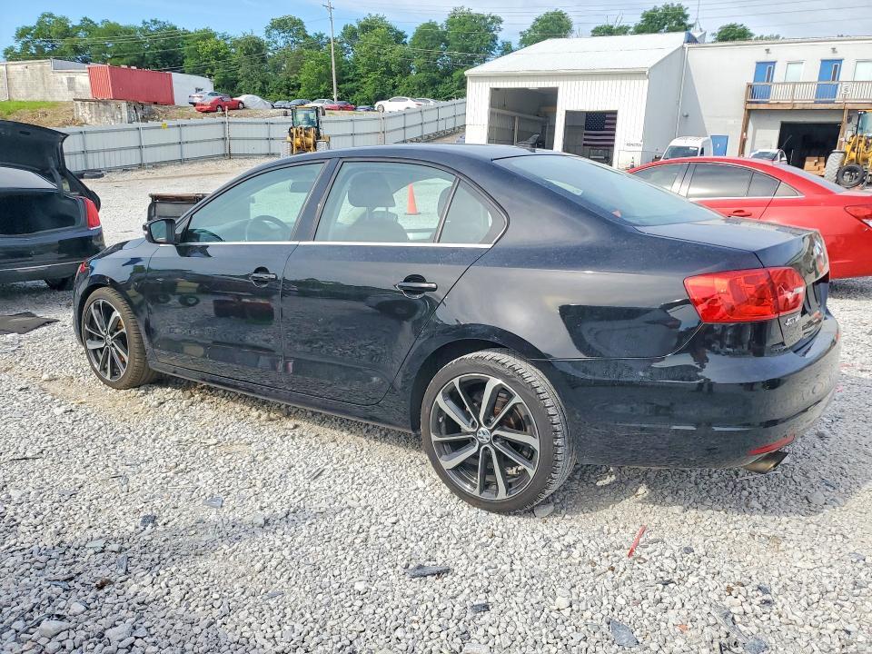 3VWD17AJ3EM394562 2014 VOLKSWAGEN JETTA photo no. 2