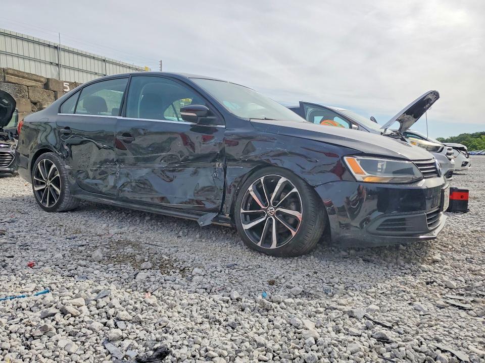 3VWD17AJ3EM394562 2014 VOLKSWAGEN JETTA photo no. 4