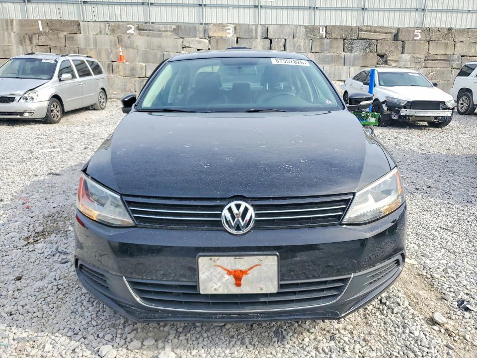 3VWD17AJ3EM394562 2014 VOLKSWAGEN JETTA photo no. 5
