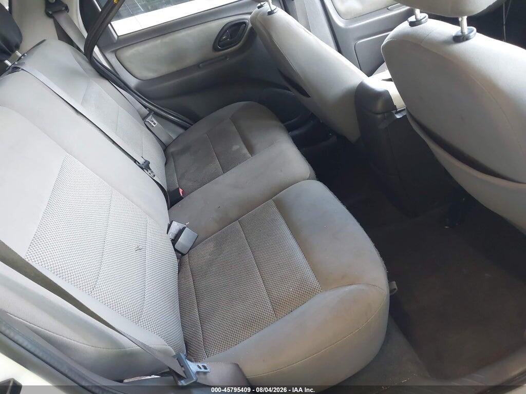 1FMYU03195KE17507 2005 FORD ESCAPE photo no. 8