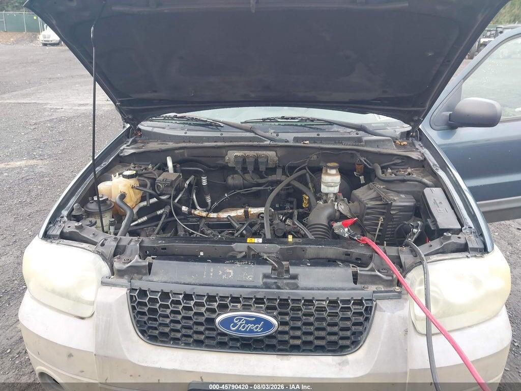 1FMYU03Z55KD39958 2005 FORD ESCAPE photo no. 10
