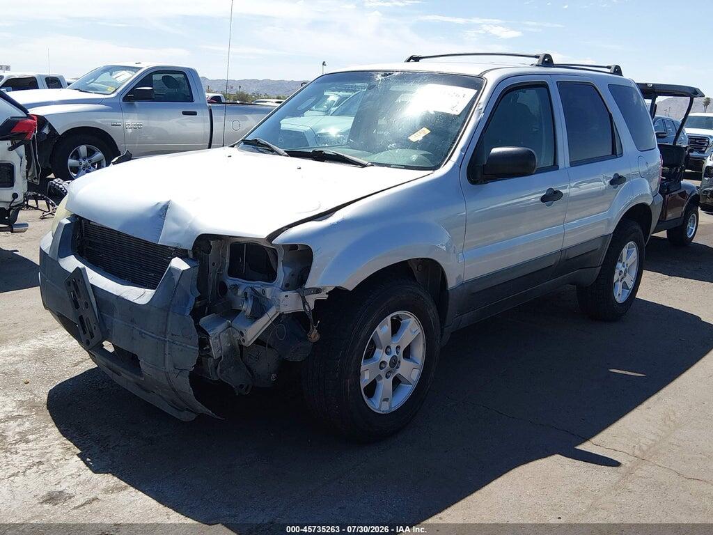 1FMCU03145DA08507 2005 FORD ESCAPE photo no. 2