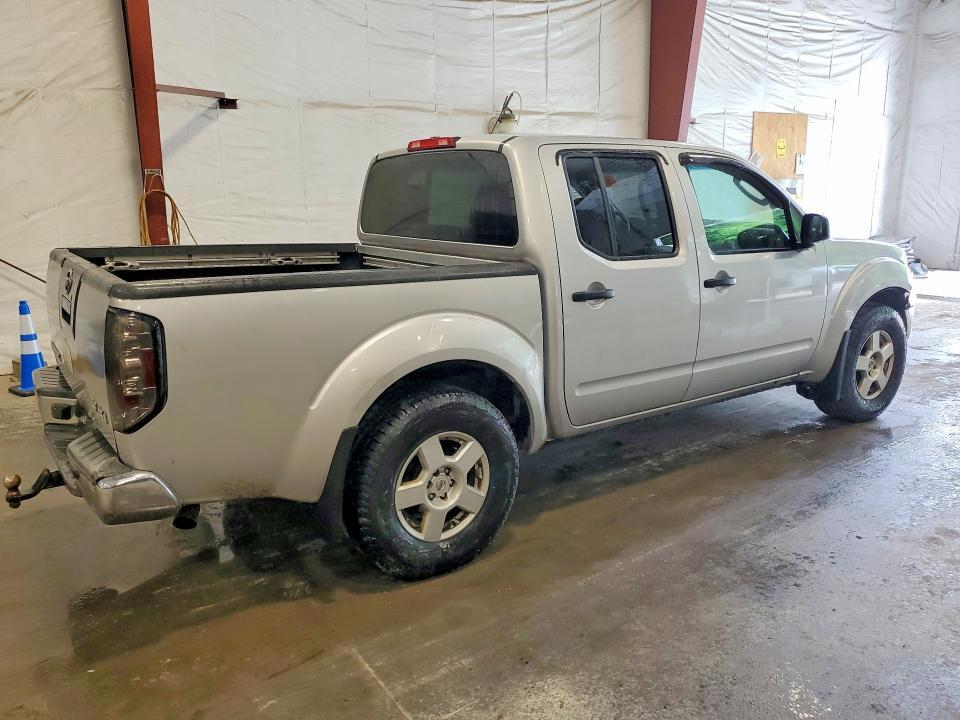 2006 NISSAN FRONTIER SE — Фото 3 из 12