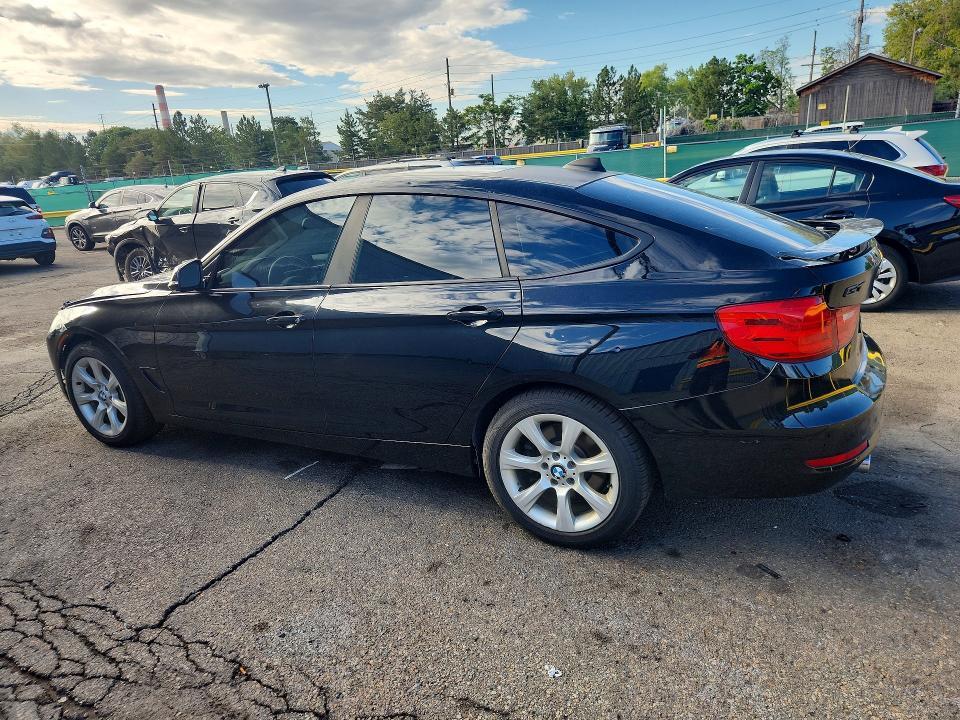 2015 BMW 335 XIGT — Фото 2 из 12