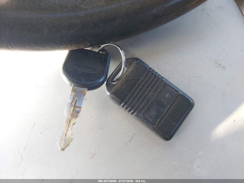 1FTRF12295NB82253 2005 FORD F-150 photo no. 11