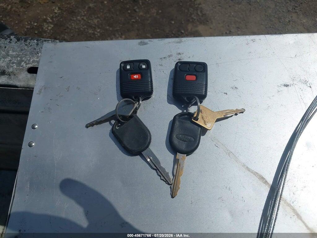 1FTPW12565KD45492 2005 FORD F-150 photo no. 11