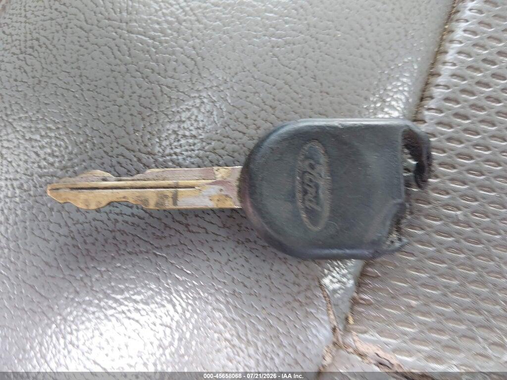 1FTRF12265NA96463 2005 FORD F-150 photo no. 11