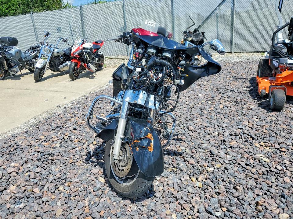 2006 HARLEY-DAVIDSON FLHXI — Фото 2 из 8