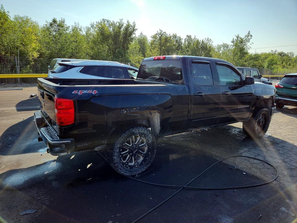 2015 CHEVROLET SILVERADO K1500 LT — Фото 3 из 12