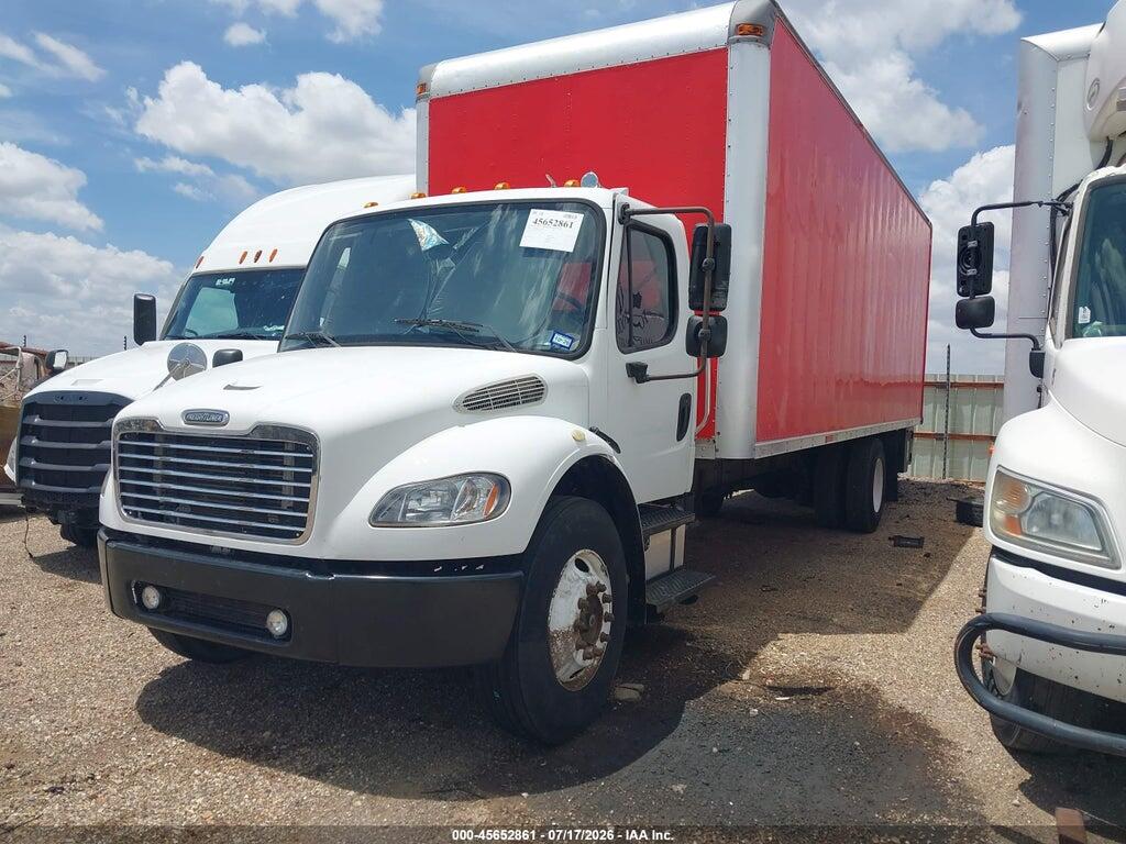 1FVACWDC25DV05965 2005 FREIGHTLINER M2 photo no. 2