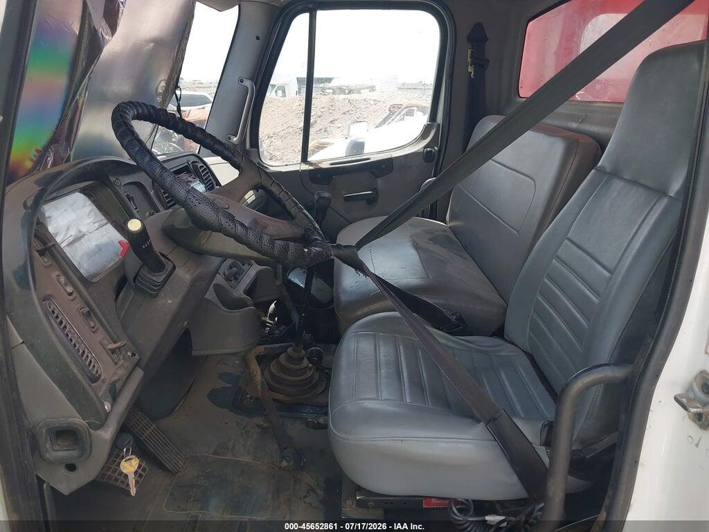 1FVACWDC25DV05965 2005 FREIGHTLINER M2 photo no. 6