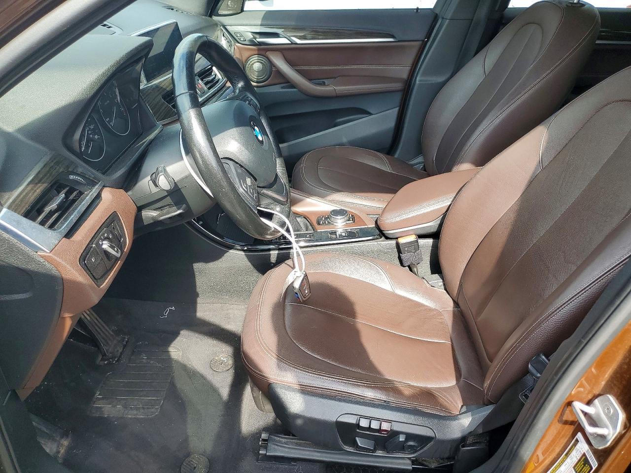 2016 BMW X1 XDRIVE28I — Фото 7 из 13