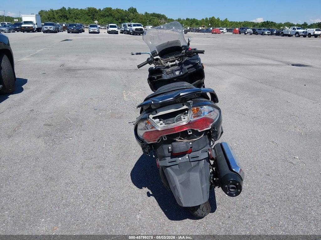 JS1CK44B2C2100596 2012 SUZUKI AN400 photo no. 6