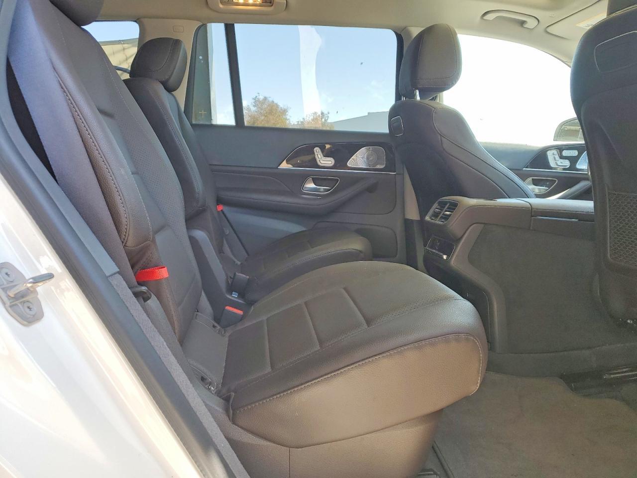 2020 MERCEDES-BENZ GLS 450 4MATIC — Фото 11 из 13