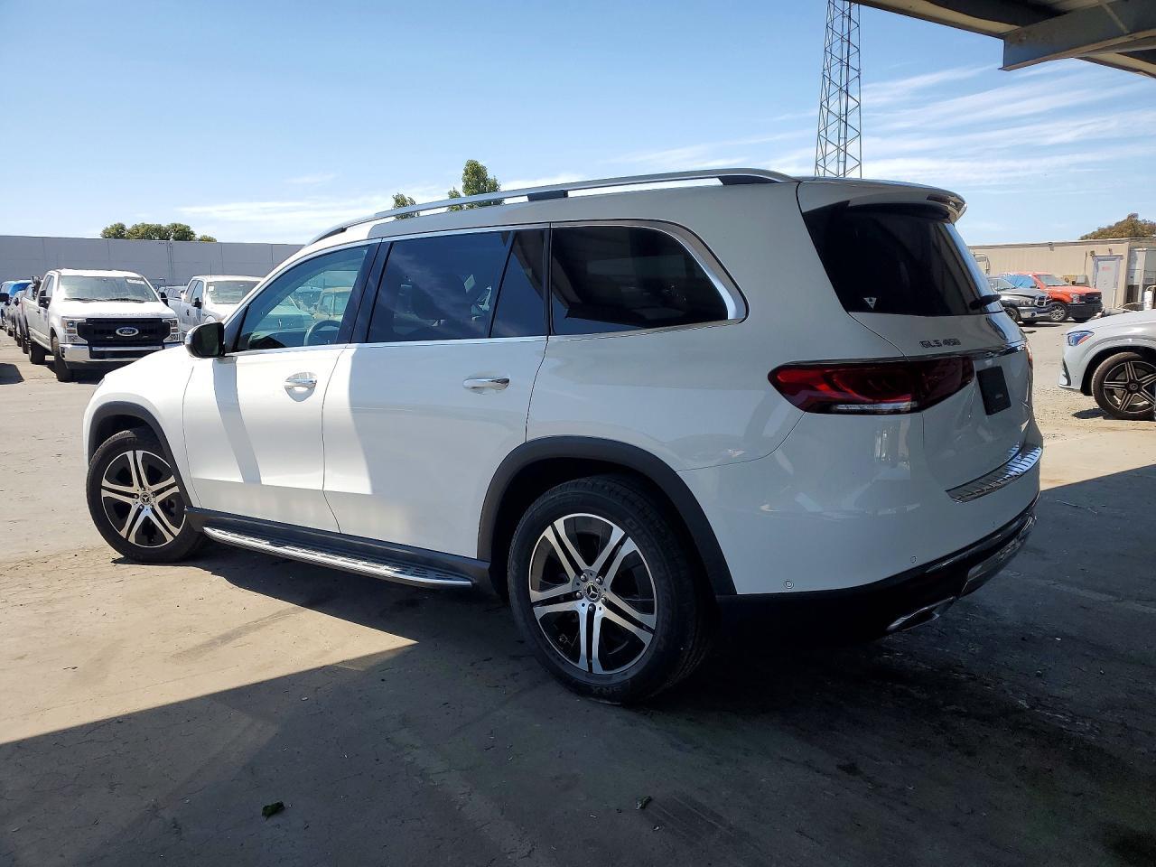 2020 MERCEDES-BENZ GLS 450 4MATIC — Фото 2 из 13