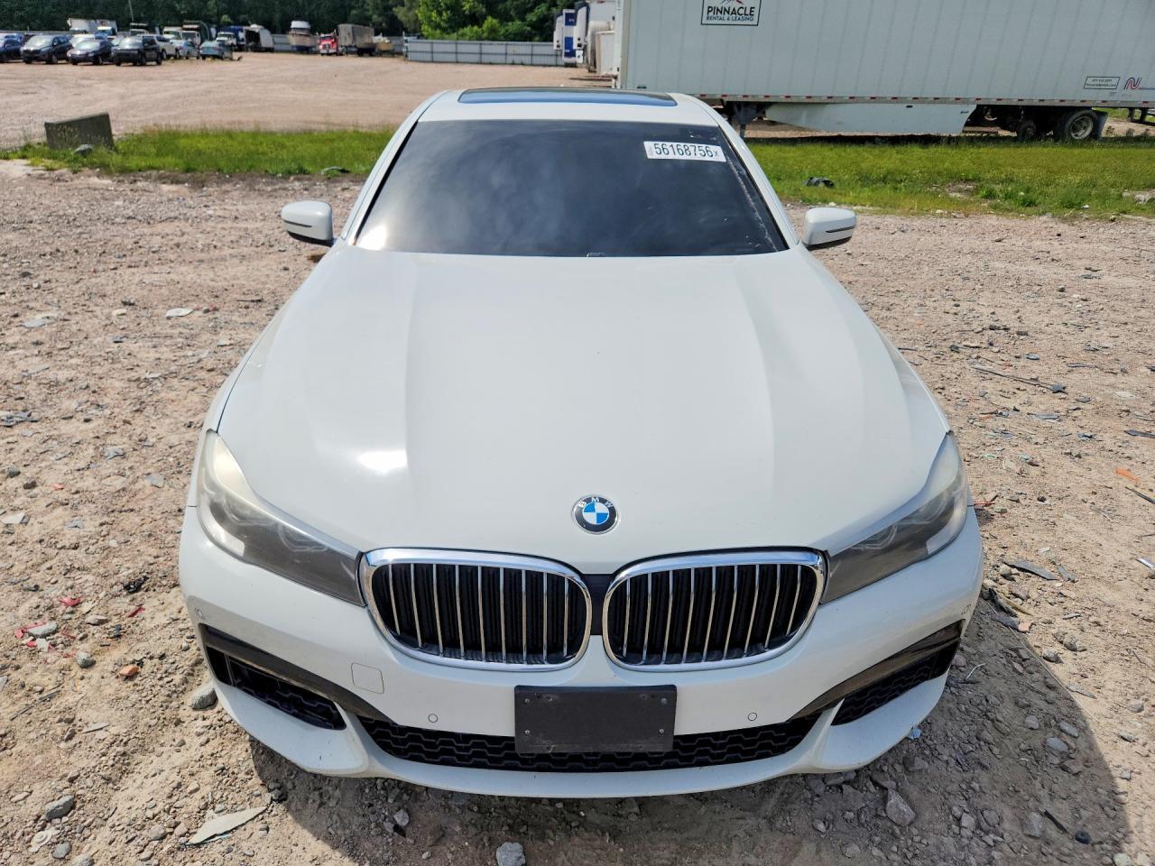 2016 BMW 740 I — Фото 5 из 12