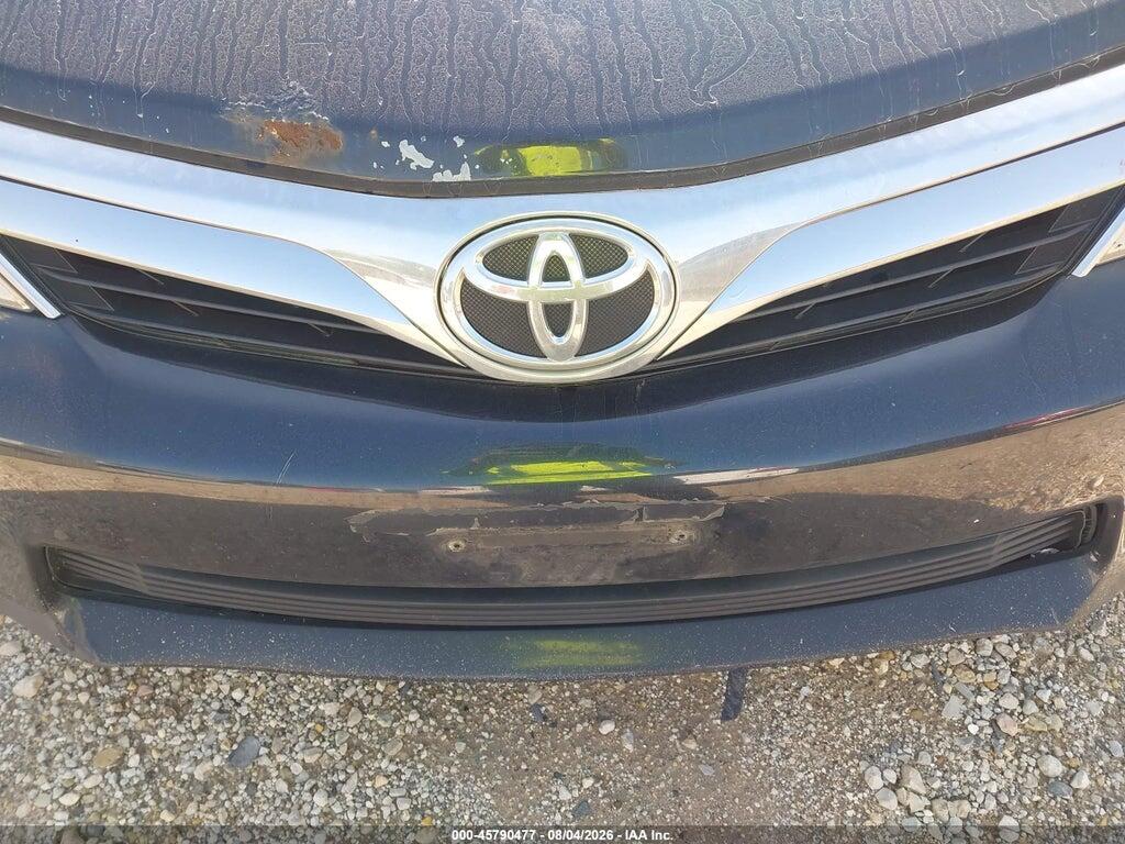 4T4BF1FK3CR217563 2012 TOYOTA CAMRY photo no. 10