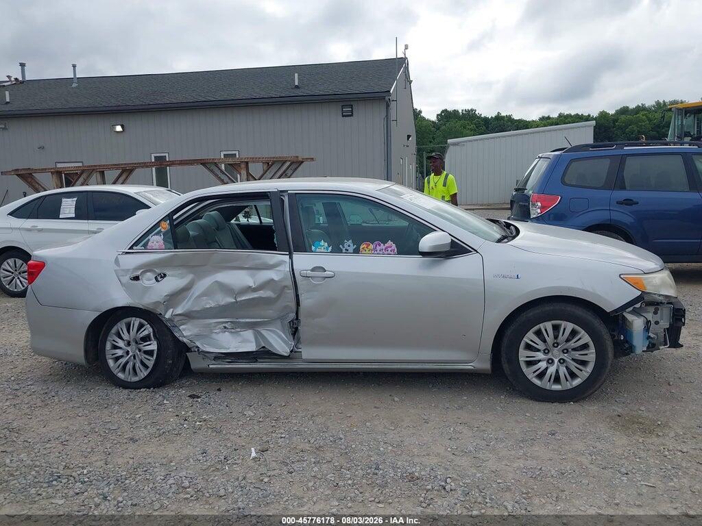 2012 TOYOTA CAMRY HYBRID LE — Фото 14 из 16